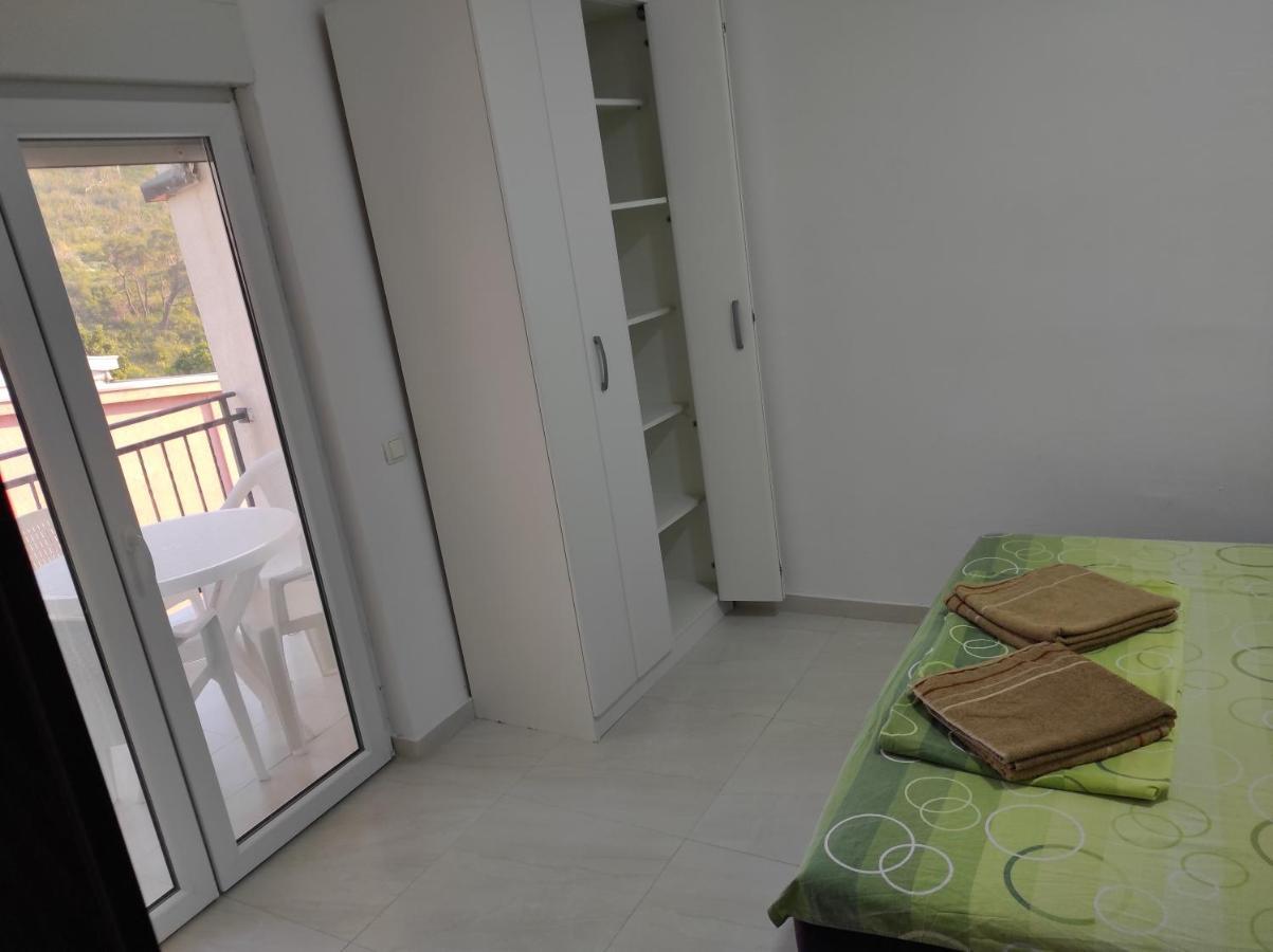 Apartment Perutovic ซูโตมอเร ภายนอก รูปภาพ